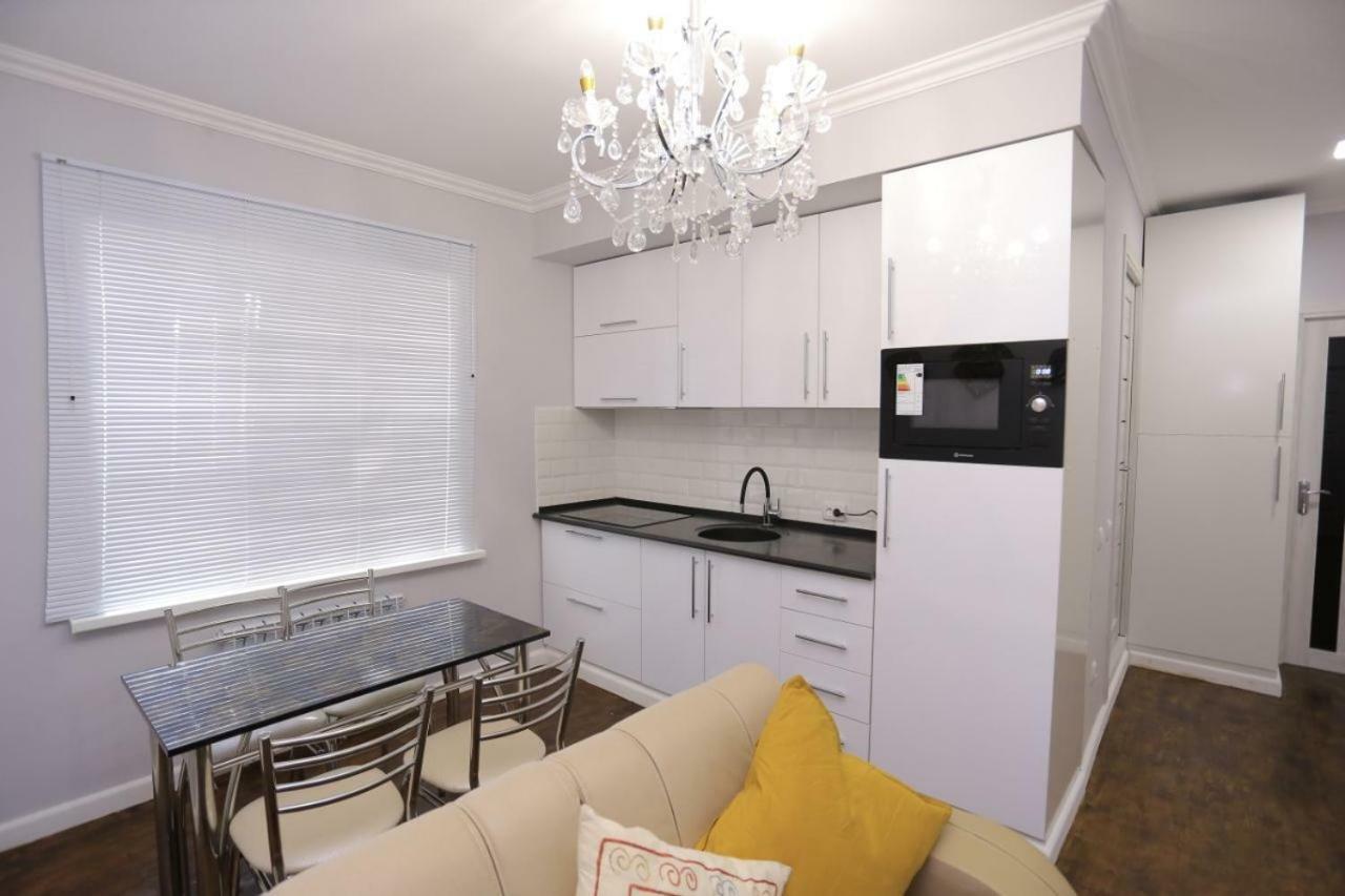 Luxury 2 Bedrooms Apartment Walking Distance From Gur-Emir Samarkand Eksteriør bilde